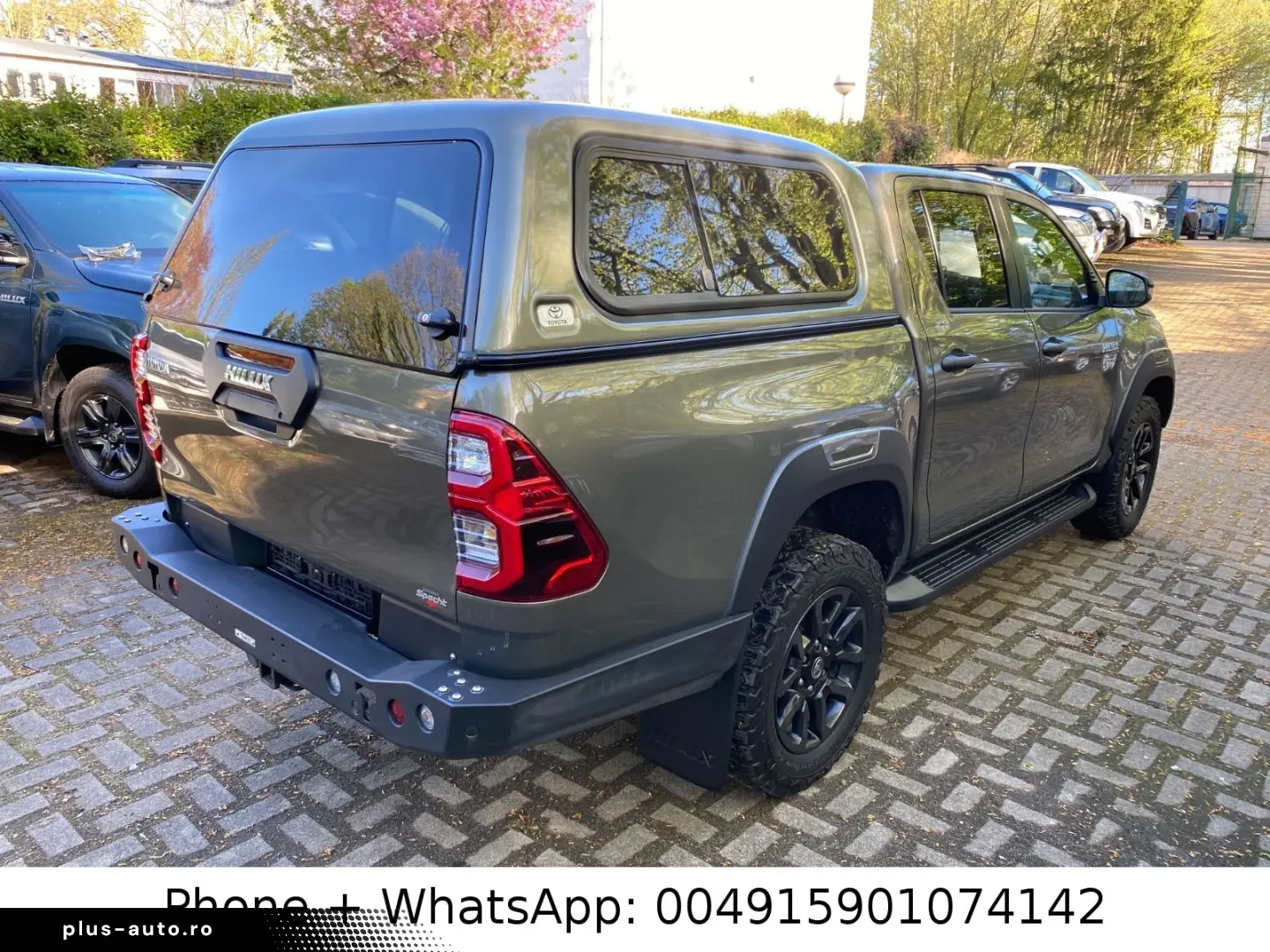 TOYOTA Hilux 2.8 D Invicible 4x4 KLIMA LED Navi