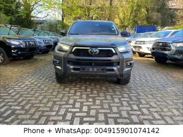 TOYOTA Hilux 2.8 D Invicible 4x4 KLIMA LED Navi