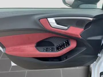 AUDI S5 Avant TECH PRO STD-HEIZUNG PANO B&O