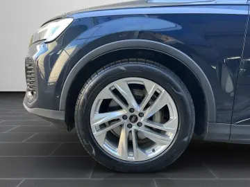 AUDI Q7 45 TDI quattro 7 Sitze Matrix LED