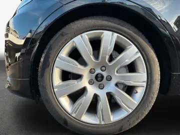 LAND ROVER Discovery D250 Dynamic SE