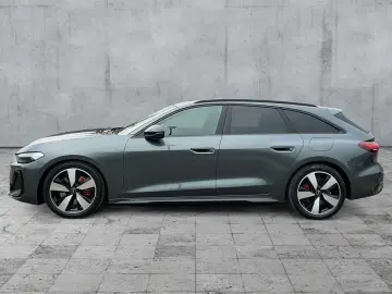 AUDI A5 Avant e-hybrid 220kW S-LINE MATRIX B&O PANO