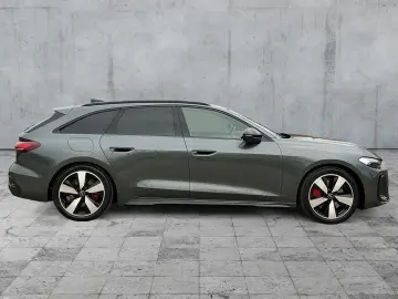 AUDI A5 Avant e-hybrid 220kW S-LINE MATRIX B&O PANO
