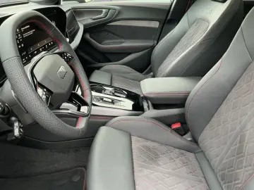 AUDI A5 Avant e-hybrid 220kW S-LINE MATRIX B&O PANO