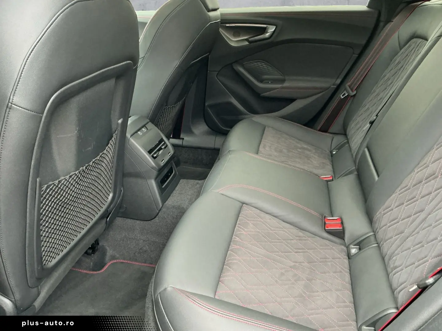AUDI A5 Avant e-hybrid 220kW S-LINE MATRIX B&O PANO