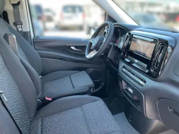 MERCEDES-BENZ Vito 124 CDI Tourer PRO Lang  AHK AUT &hellip;