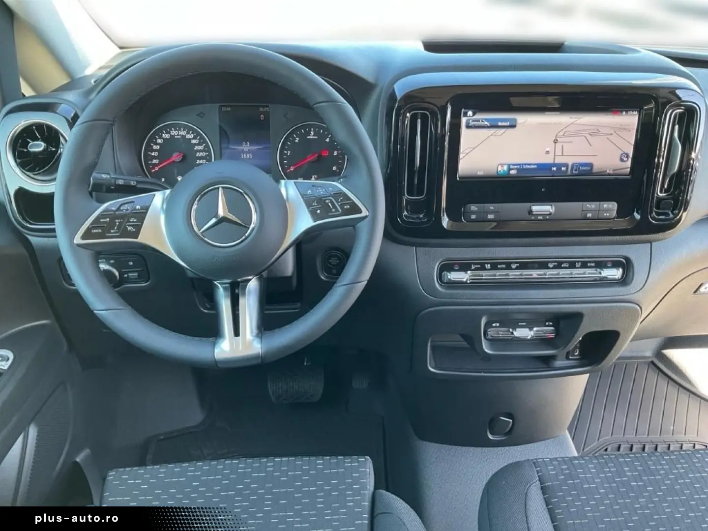 MERCEDES-BENZ Vito 124 CDI Tourer PRO Lang  AHK AUT &hellip;