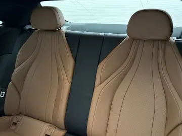 MERCEDES-BENZ CLE 300 4M AMG Panorama Burmester Stan&hellip;