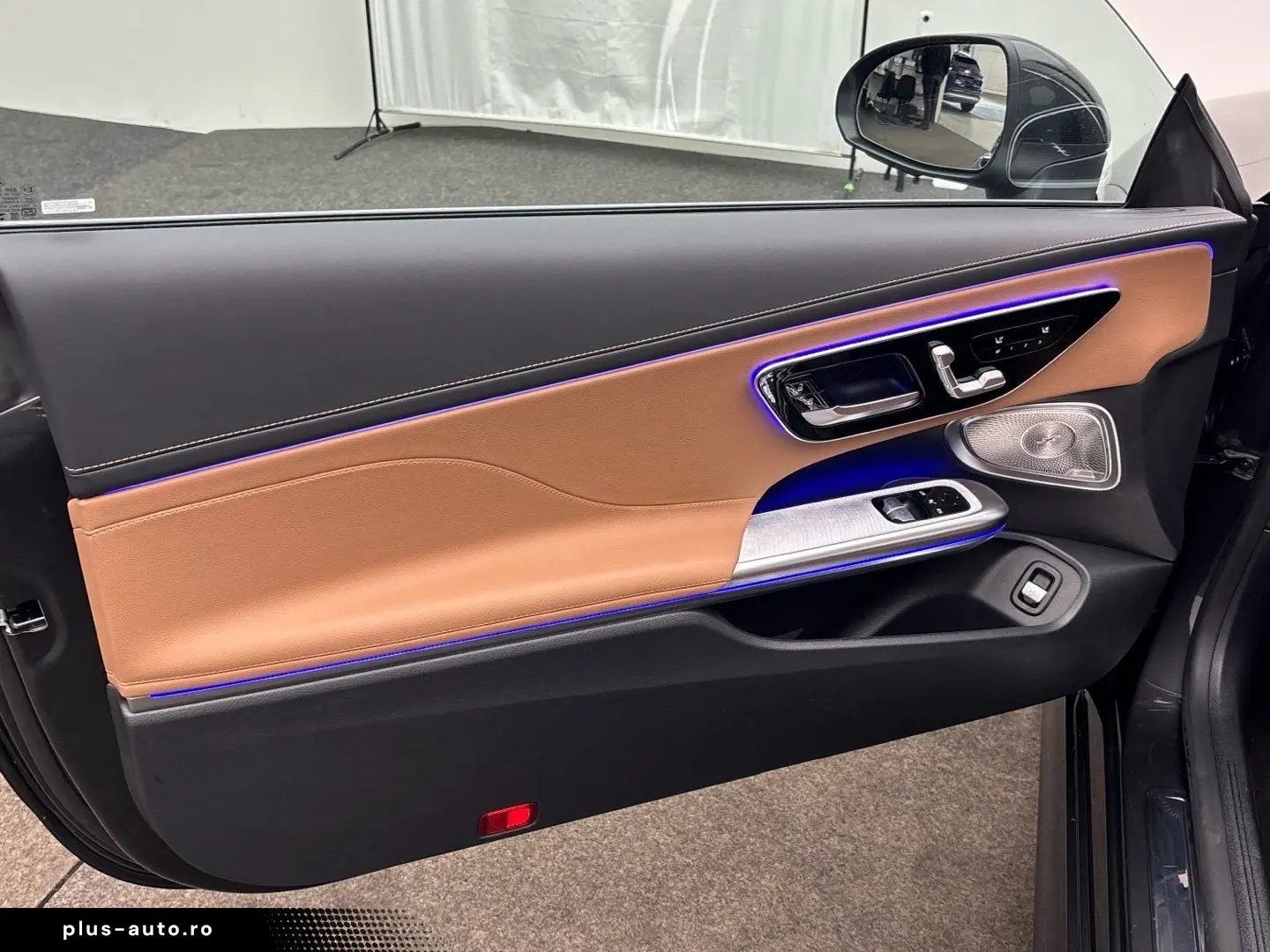 MERCEDES-BENZ CLE 300 4M AMG Panorama Burmester Stan&hellip;