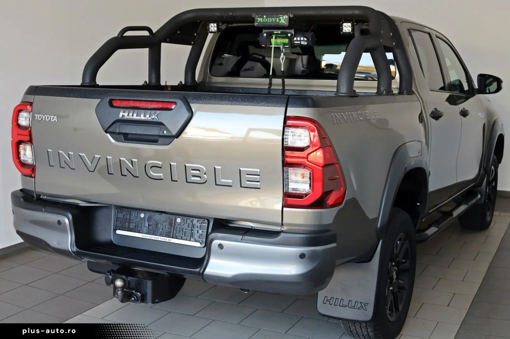 TOYOTA Hilux 2.8 D-4D Invincible 4x4