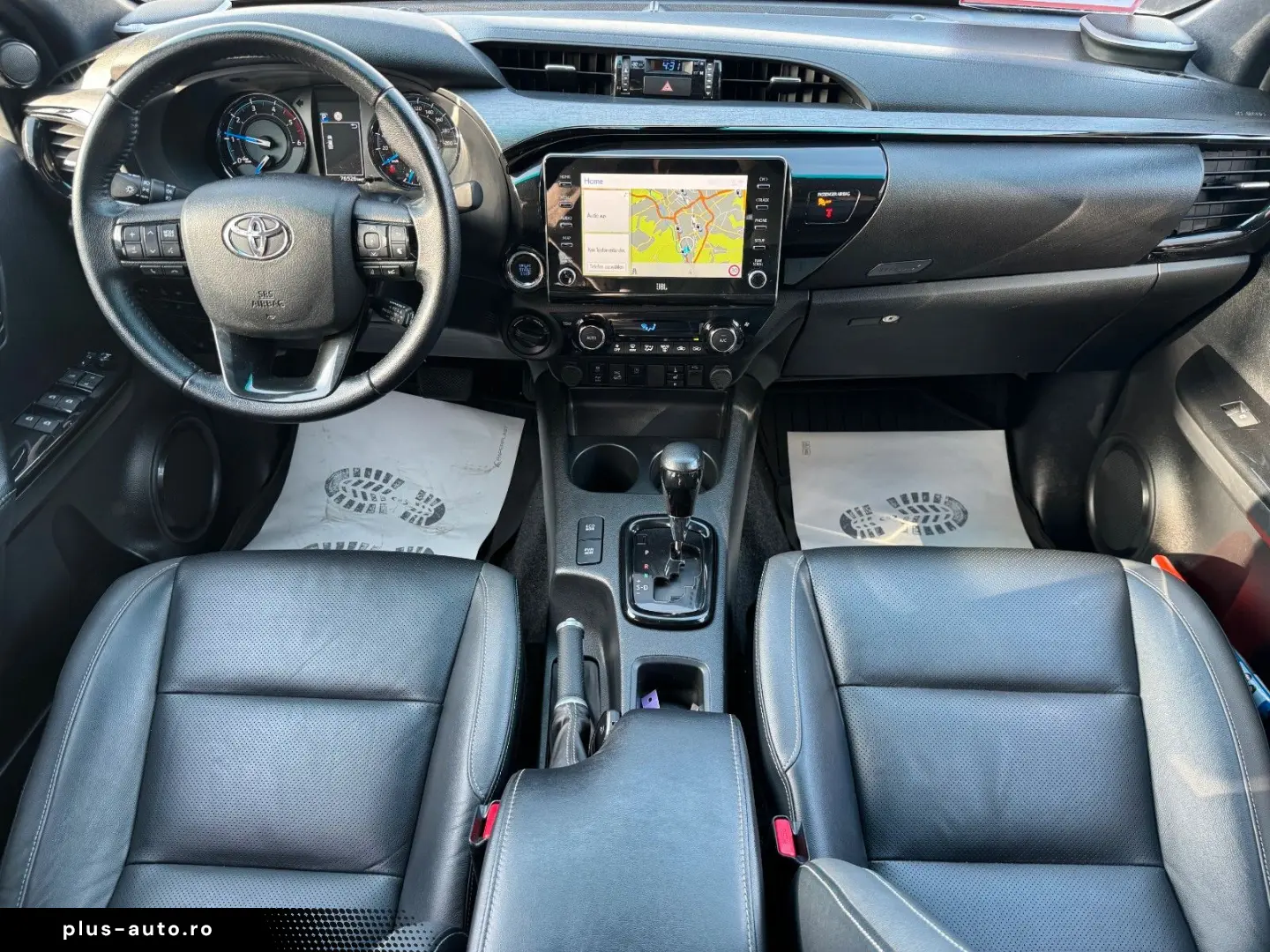TOYOTA Hilux 2.8 D-4D Invincible 4x4