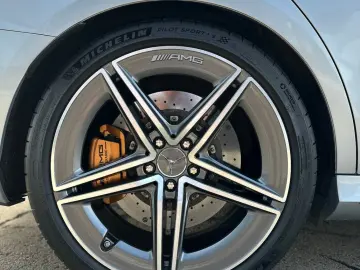MERCEDES-BENZ E-63 AMG S Performance Burmester Keramik STHZ