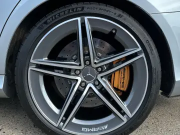 MERCEDES-BENZ E-63 AMG S Performance Burmester Keramik STHZ