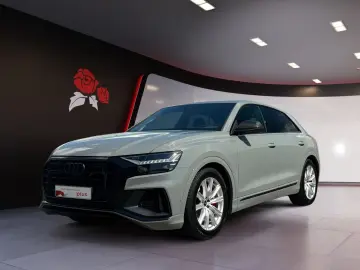 AUDI SQ8 4.0 TFSI quattro AHK Pano Carbon Nachtsicht
