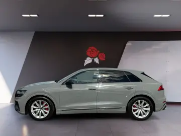 AUDI SQ8 4.0 TFSI quattro AHK Pano Carbon Nachtsicht
