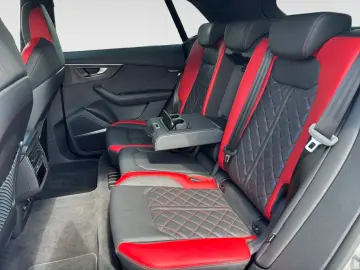 AUDI SQ8 4.0 TFSI quattro AHK Pano Carbon Nachtsicht
