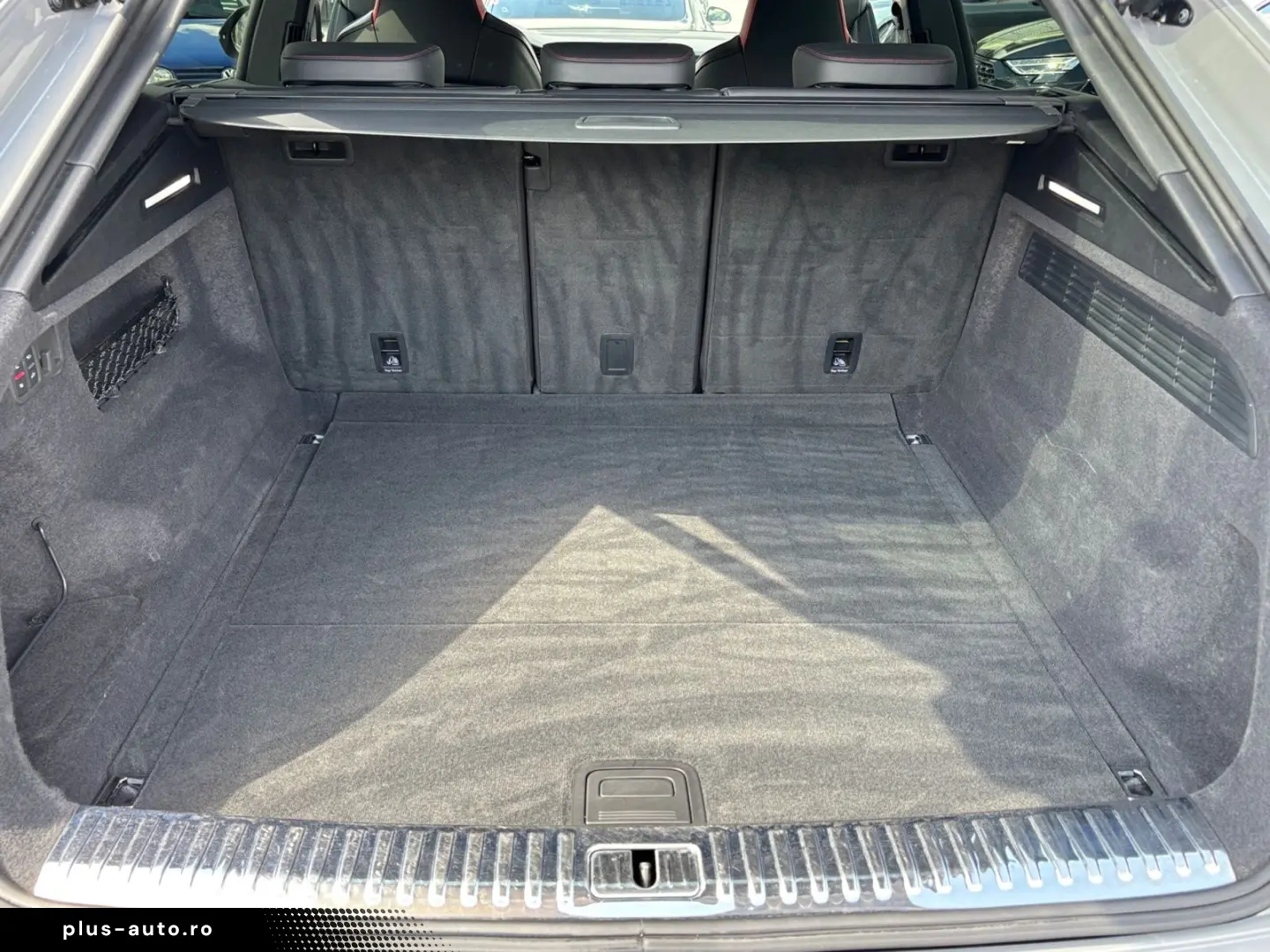 AUDI SQ8 4.0 TFSI quattro AHK Pano Carbon Nachtsicht