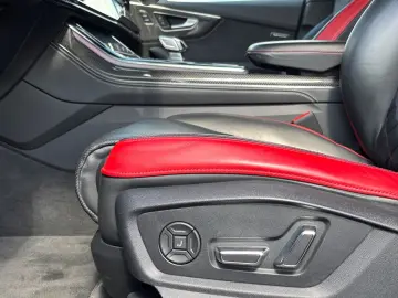 AUDI SQ8 4.0 TFSI quattro AHK Pano Carbon Nachtsicht