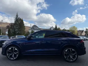 AUDI RSQ8 4.0 TFSI quattro HD Matrix ACC AHK B&O Pano