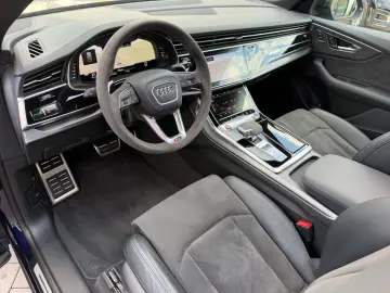 AUDI RSQ8 4.0 TFSI quattro HD Matrix ACC AHK B&O Pano