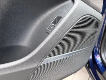 AUDI RSQ8 4.0 TFSI quattro HD Matrix ACC AHK B&O Pano