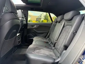 AUDI RSQ8 4.0 TFSI quattro HD Matrix ACC AHK B&O Pano