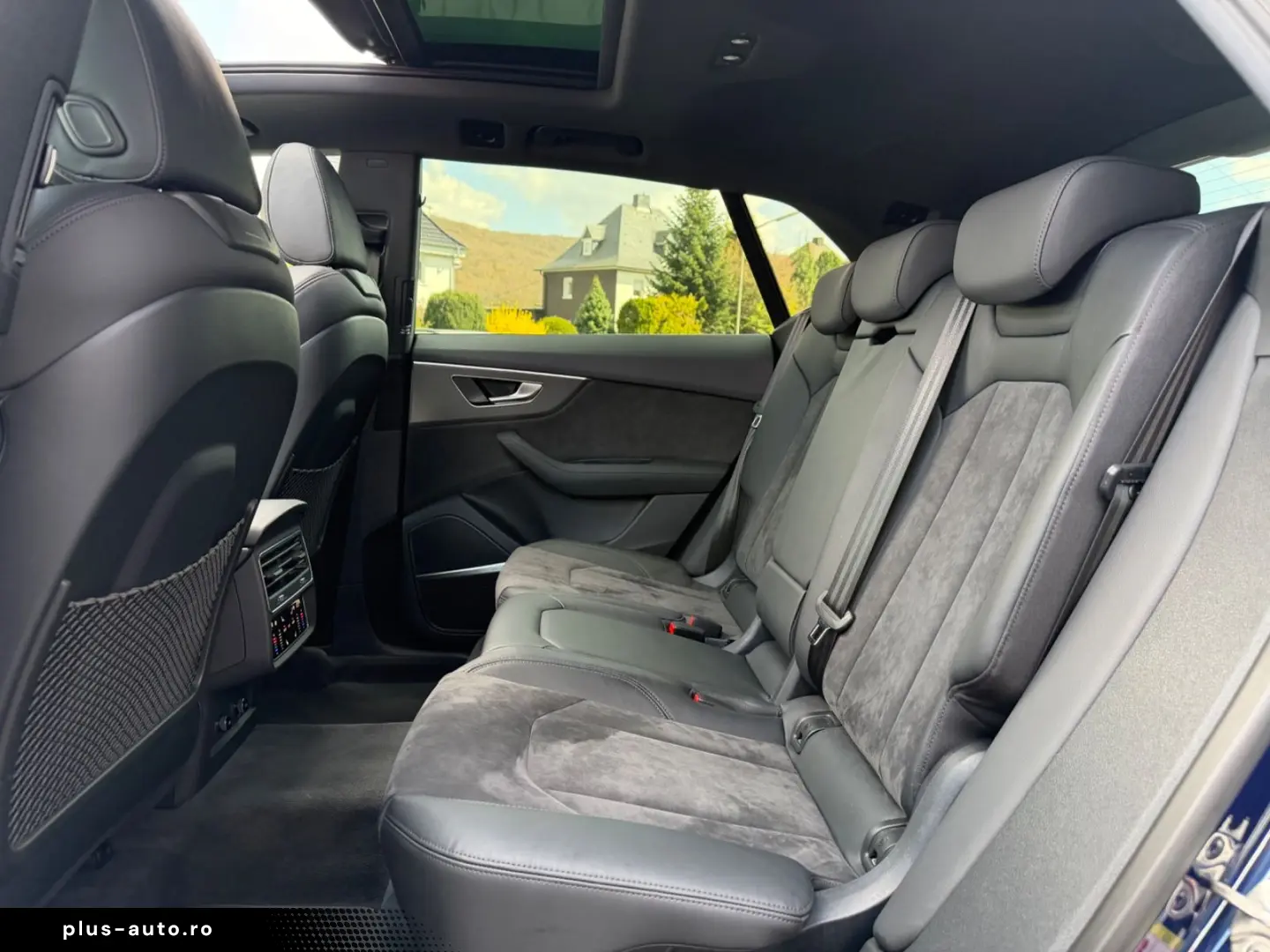AUDI RSQ8 4.0 TFSI quattro HD Matrix ACC AHK B&O Pano