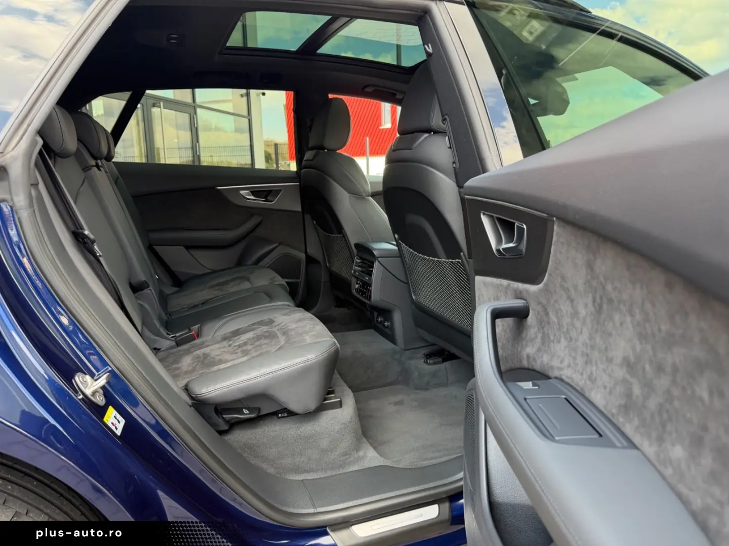 AUDI RSQ8 4.0 TFSI quattro HD Matrix ACC AHK B&O Pano