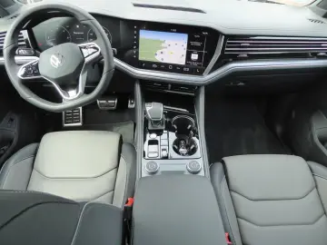 VW Touareg R-Line 3.0 V6 4MOTION