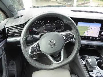 VW Touareg R-Line 3.0 V6 4MOTION