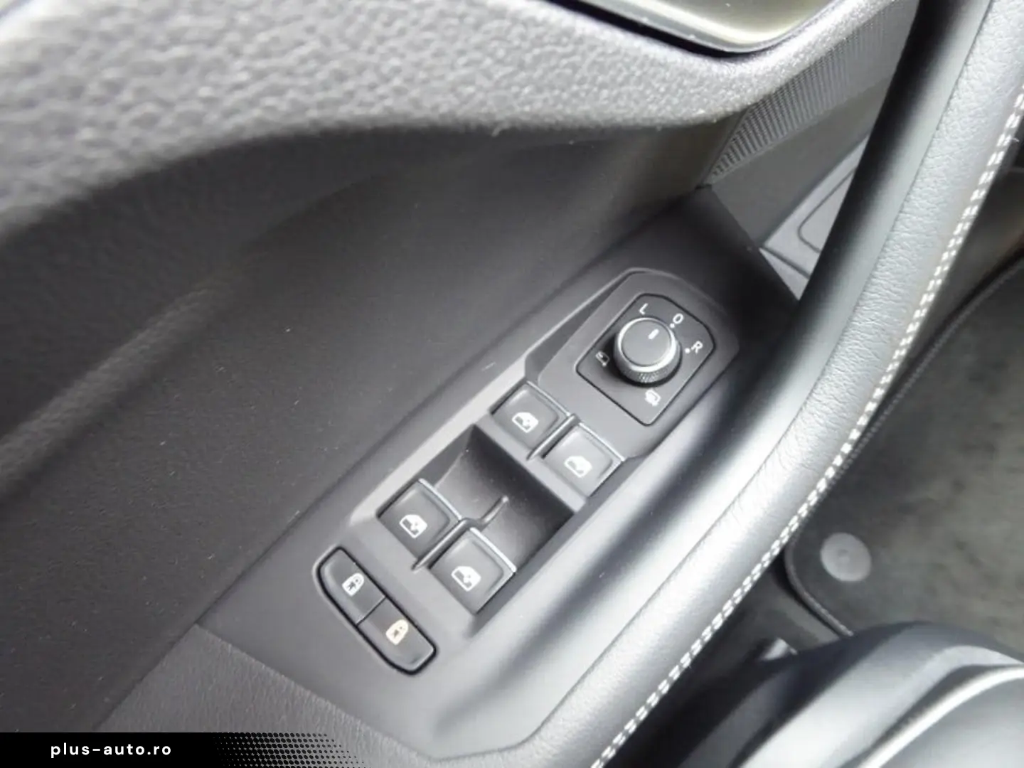 VW Touareg R-Line 3.0 V6 4MOTION