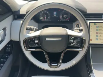 LAND ROVER RANGE ROVER VELAR D300 Dynamic SE Pano