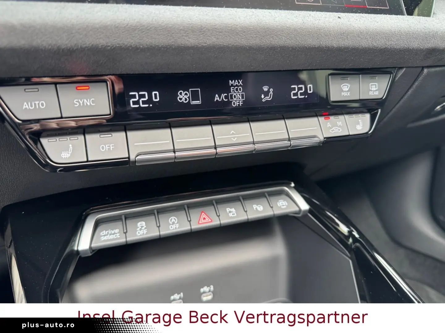 AUDI RS3 Akrapovic Keramik Schale Pano Kreide Carbon