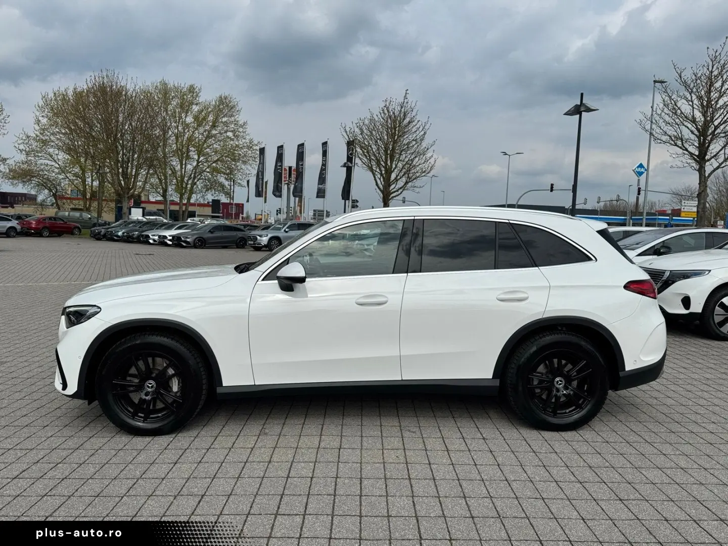 MERCEDES-BENZ GLC 200 4M AMG RüKam Memory el. HK LED&hellip;