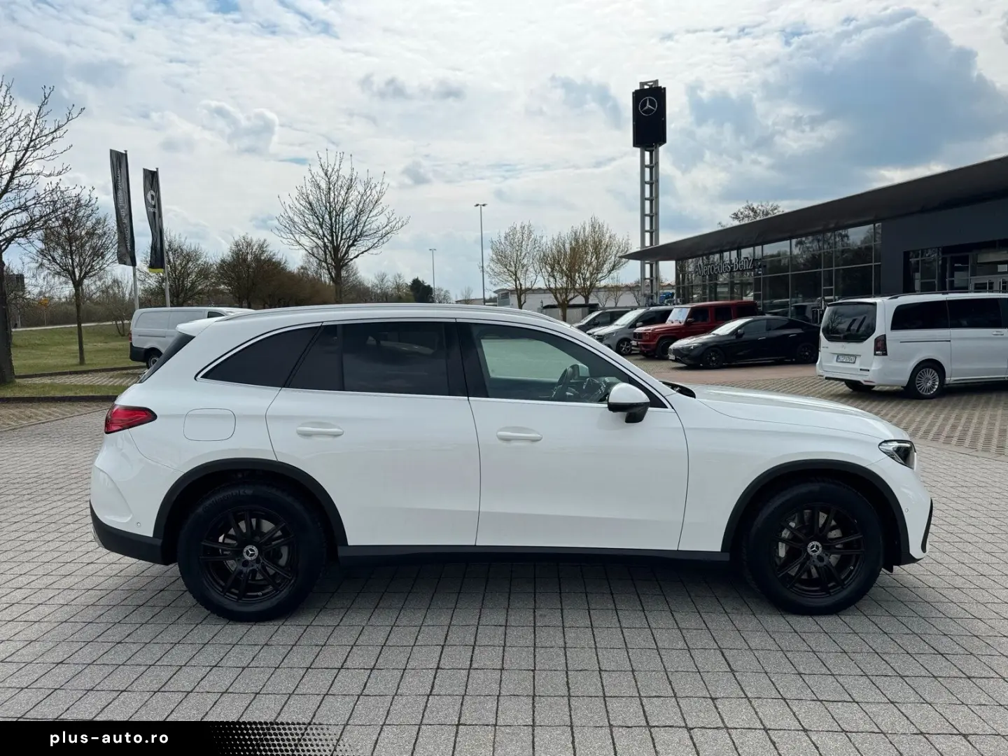 MERCEDES-BENZ GLC 200 4M AMG RüKam Memory el. HK LED&hellip;