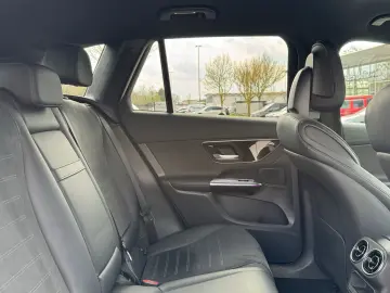 MERCEDES-BENZ GLC 200 4M AMG RüKam Memory el. HK LED&hellip;