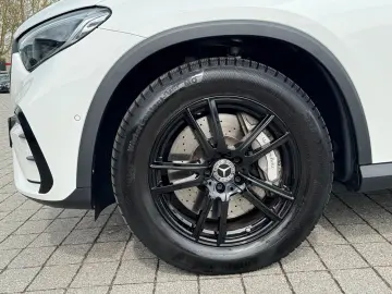 MERCEDES-BENZ GLC 200 4M AMG RüKam Memory el. HK LED&hellip;
