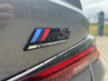 BMW M4 Competition M xDrive HUD AD Navi Leder Digita
