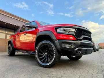 DODGE TRX KIT 12 RADIO OFFROAD LPG 4X4 AHK NAVI BÜGEL