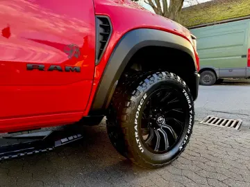 DODGE TRX KIT 12 RADIO OFFROAD LPG 4X4 AHK NAVI BÜGEL
