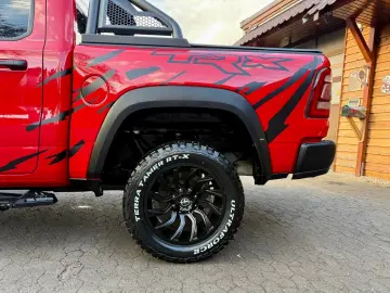 DODGE TRX KIT 12 RADIO OFFROAD LPG 4X4 AHK NAVI BÜGEL