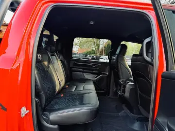 DODGE TRX KIT 12 RADIO OFFROAD LPG 4X4 AHK NAVI BÜGEL