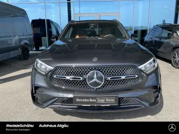 MERCEDES-BENZ GLC 200 4MATIC AMG Night Distro AHK ElHeck Led