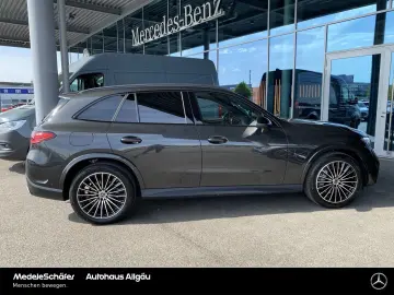 MERCEDES-BENZ GLC 200 4MATIC AMG Night Distro AHK ElHeck Led