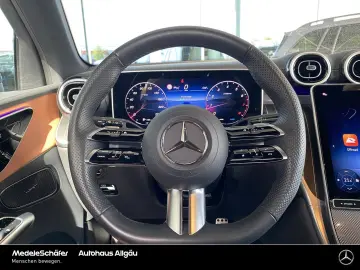 MERCEDES-BENZ GLC 200 4MATIC AMG Night Distro AHK ElHeck Led