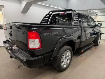DODGE RAM 1500 5.7 V8 HEMI eTORQUE Bighorn