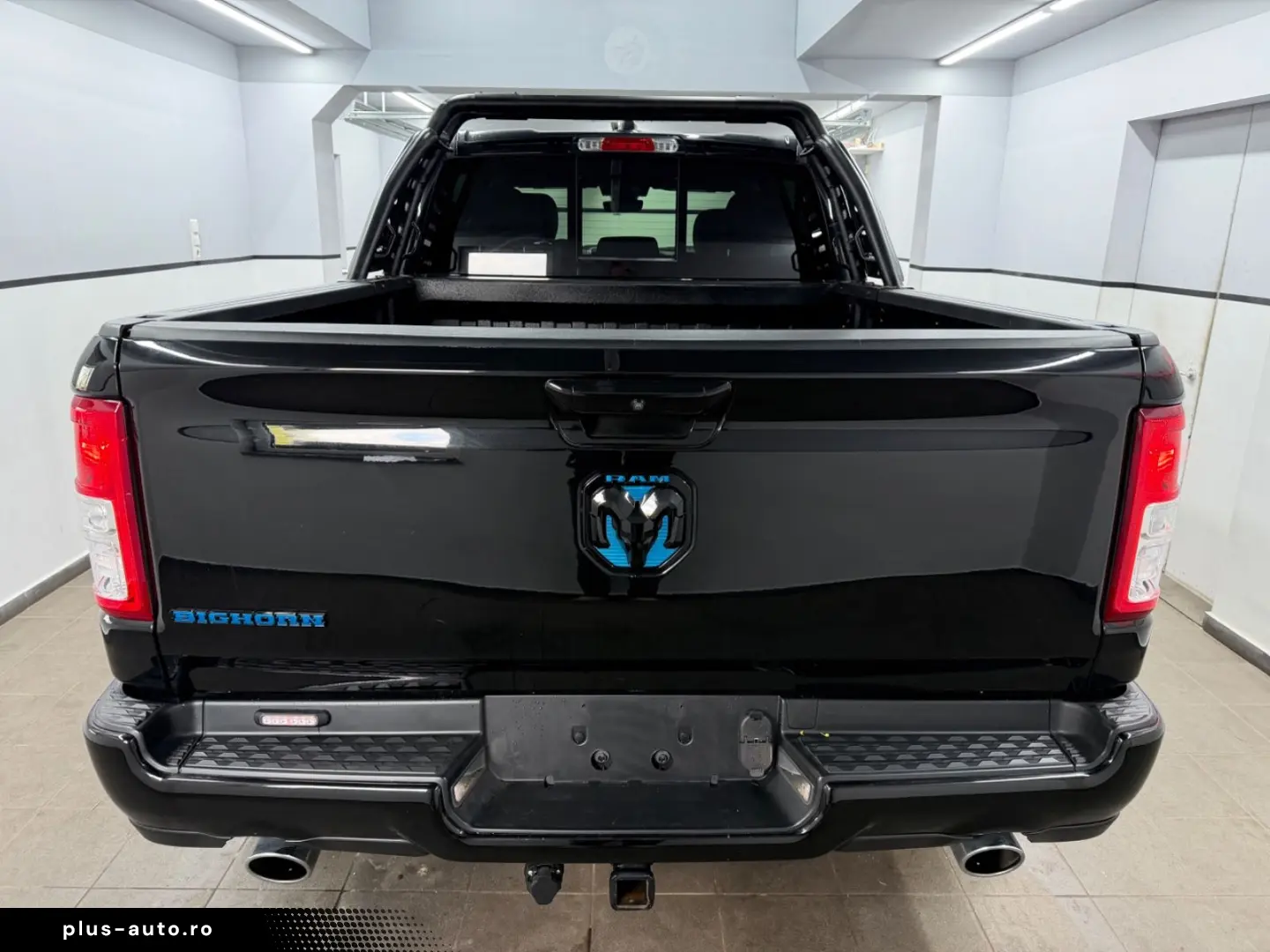 DODGE RAM 1500 5.7 V8 HEMI eTORQUE Bighorn