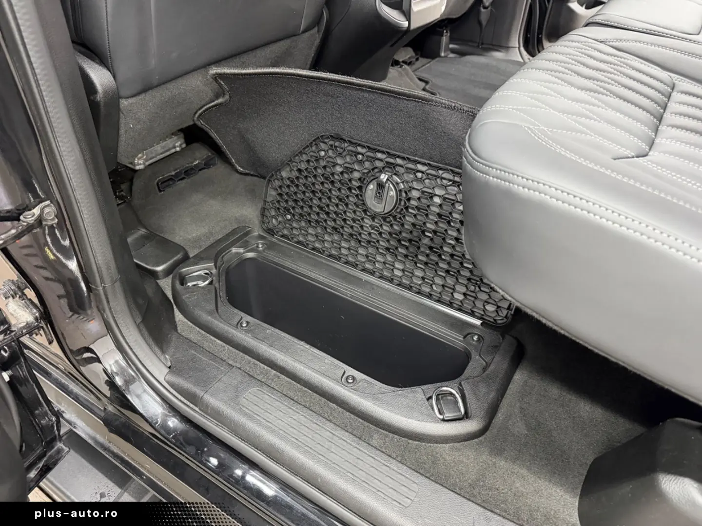 DODGE RAM 1500 5.7 V8 HEMI eTORQUE Bighorn