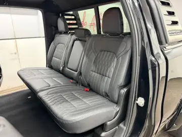 DODGE RAM 1500 5.7 V8 HEMI eTORQUE Bighorn