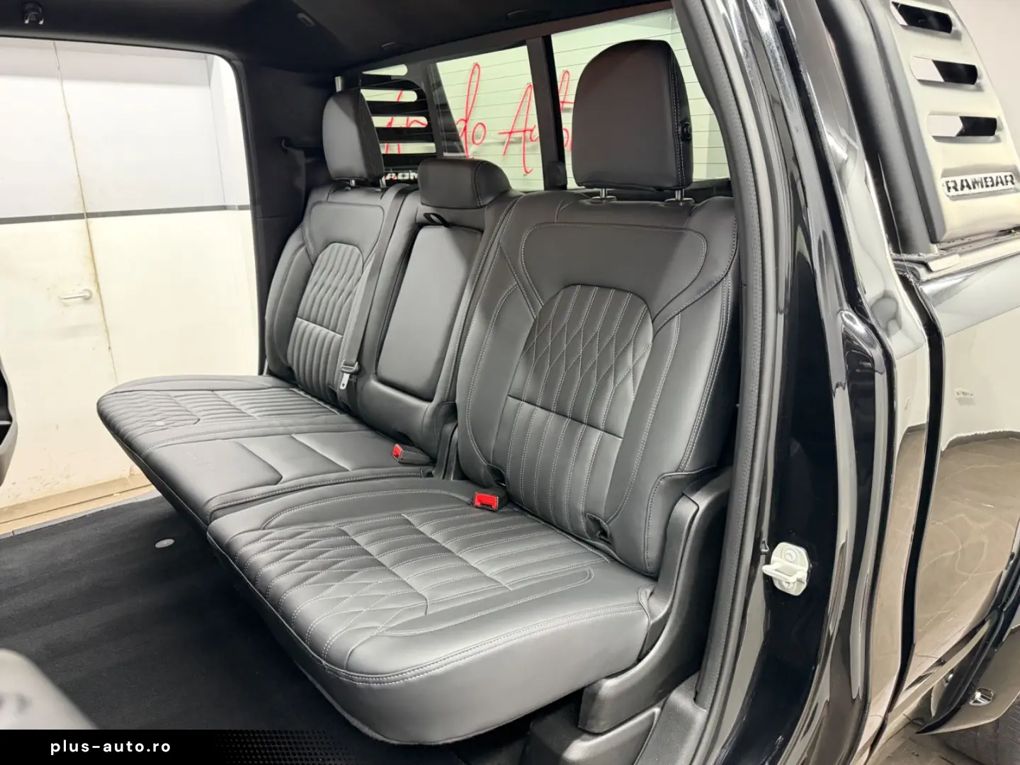 DODGE RAM 1500 5.7 V8 HEMI eTORQUE Bighorn